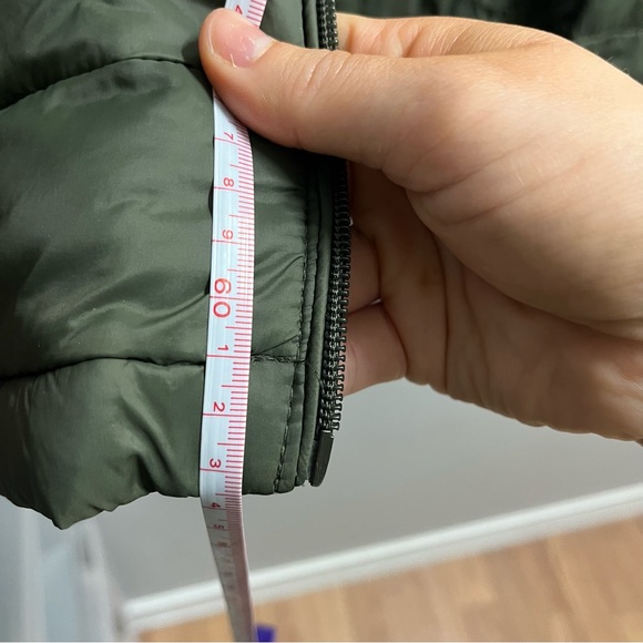 Green Puffer Jacket - Picture 5 of 8